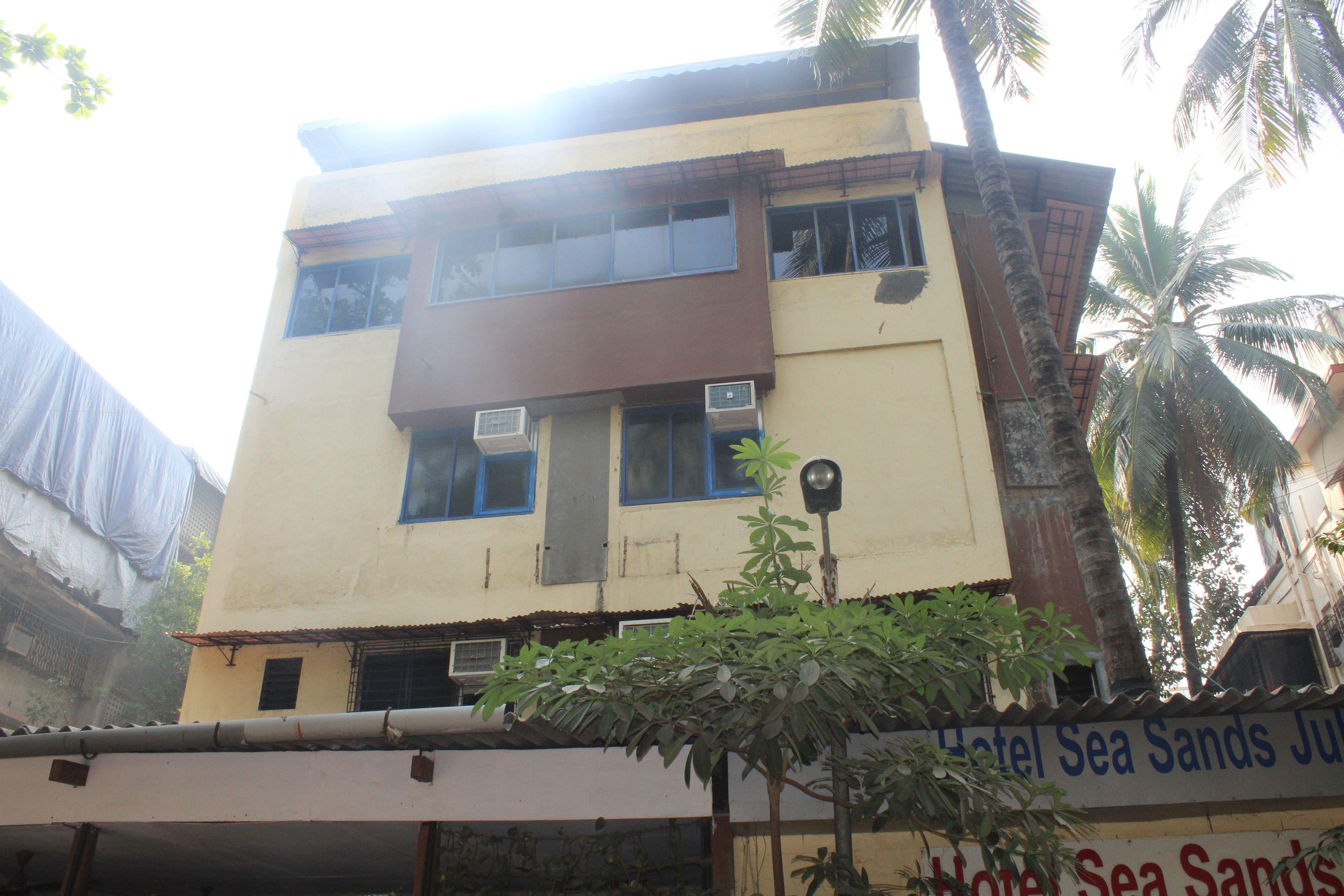Hotel Sea Sands, Mumbai